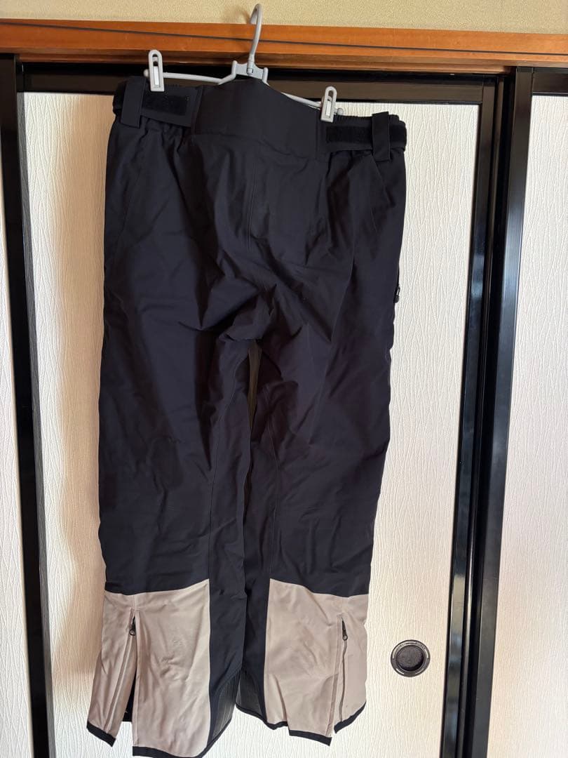 ONYONE デモチーム　スキーウエアー　上下セット　メンズＬサイズ