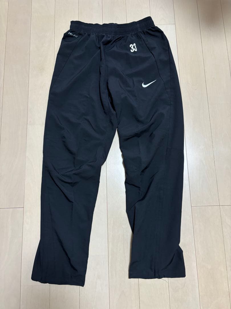 浦和レッズ　ビステ上下