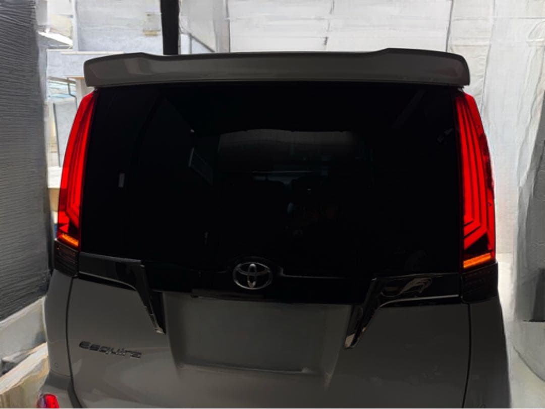 TOMS トムス テールランプ 80系voxy ノア エスクァイア