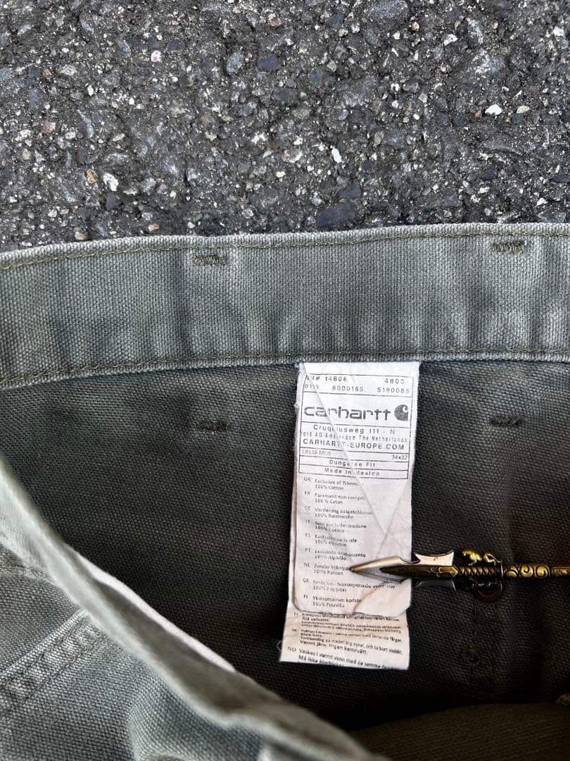 カーハートダブルニーモスグリーン　EB136