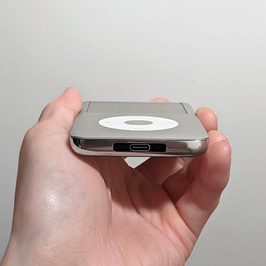 Apple iPod classic 6.5世代 / USB-C / 512GB