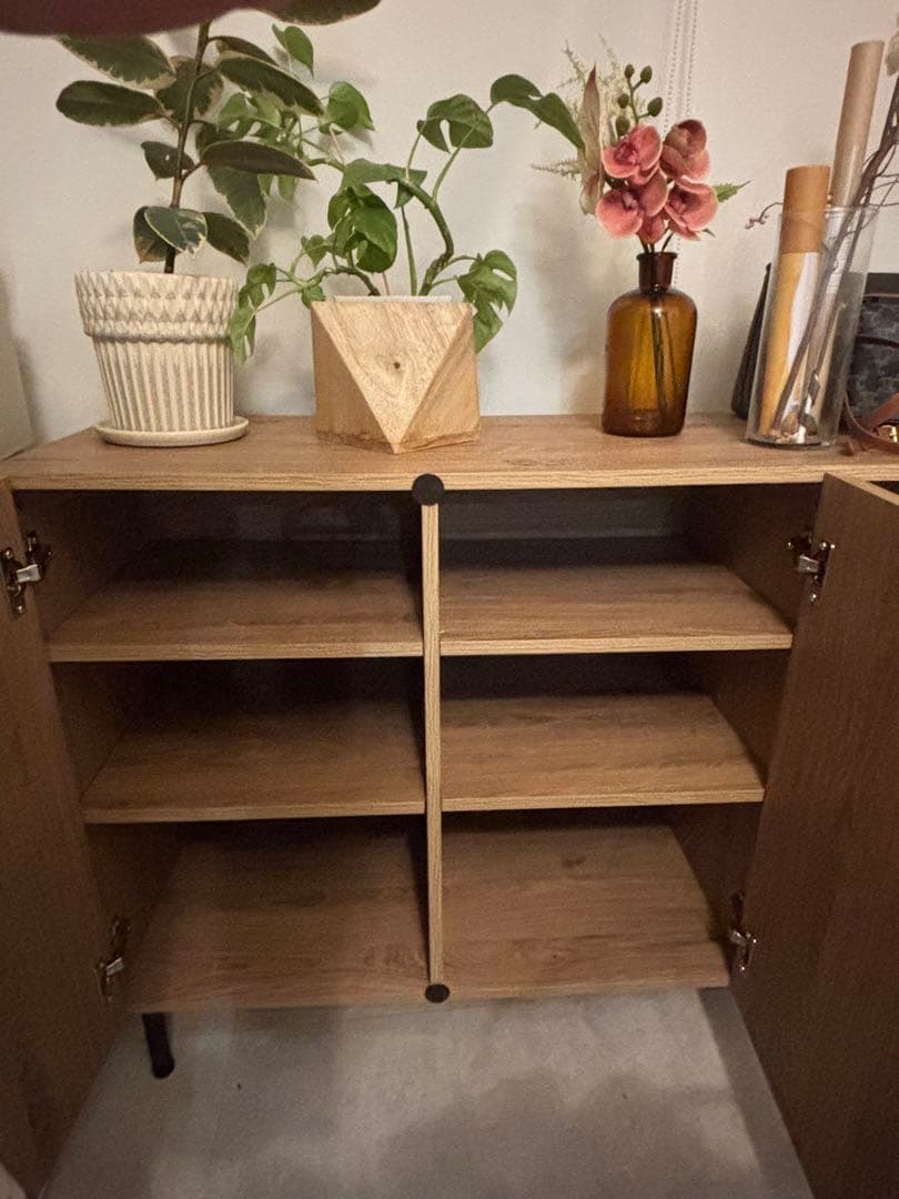 ナチュラルウッドキャビネット　LOWYA ラタン調