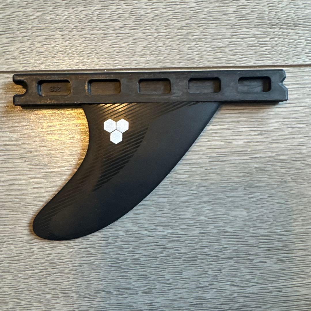 フューチャーフィン　アルファ　FAMT ブラック/ホワイト