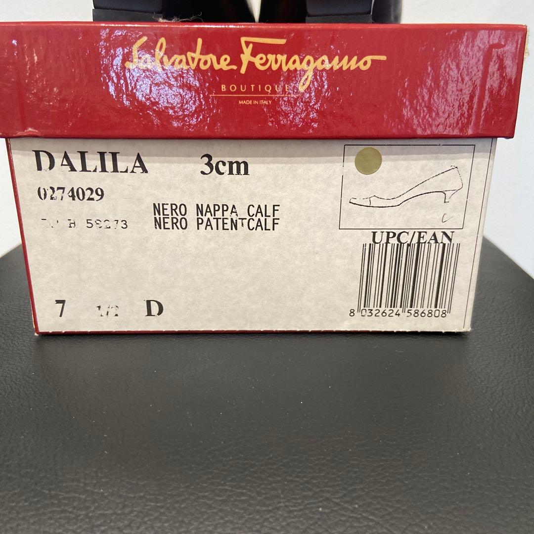 靴 Salvatore Ferragamo