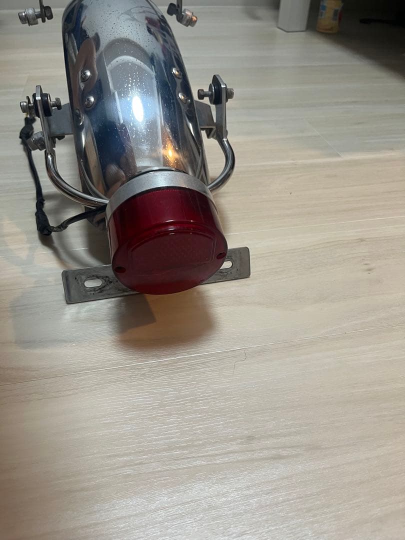 SR400リアフェンダー　wnテールランプ付きナンバーステー付き