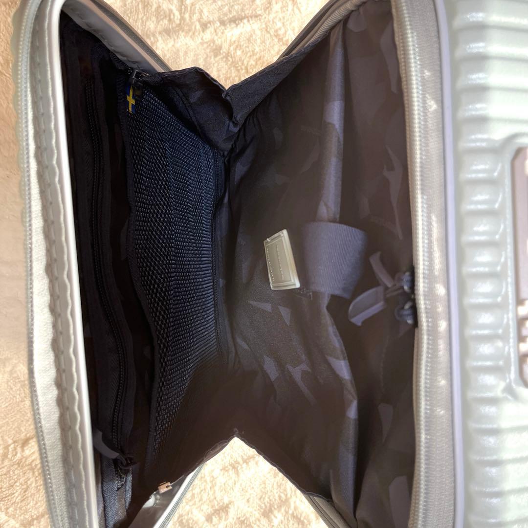 激安❤️スーツケース イノベーター INV30 マット 21L