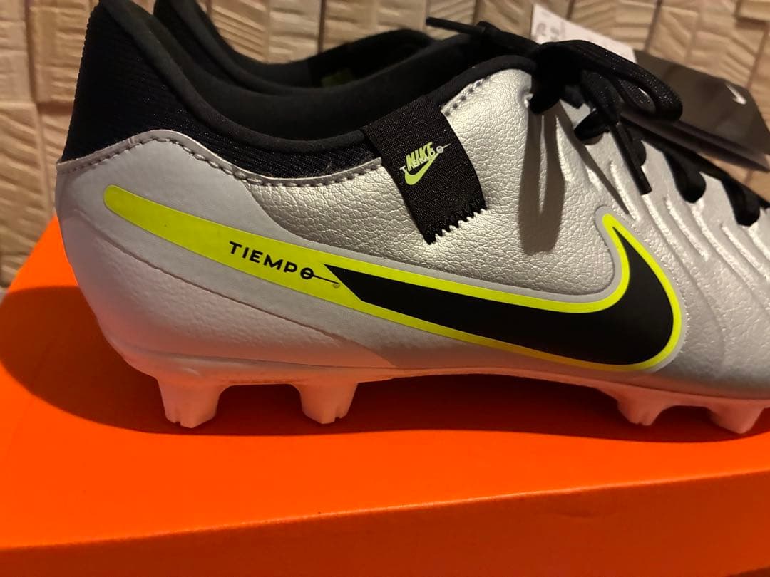 【新品】NIKE サッカースパイク