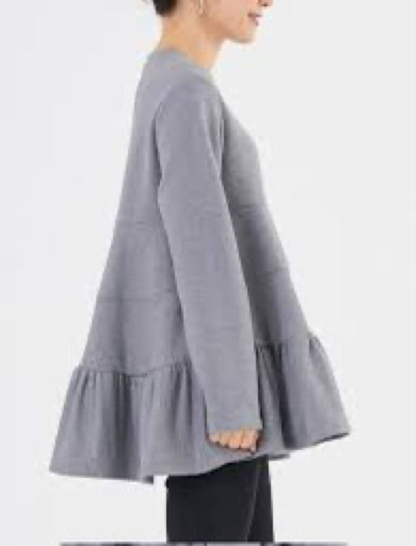 yori 速乾裏毛ティアードフリルカットソー　グレー