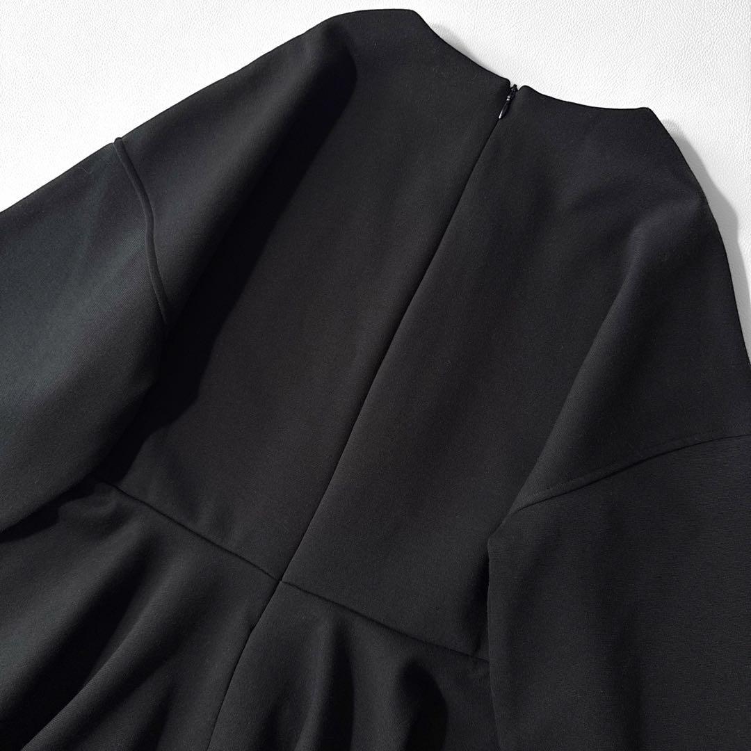 THREE SQUARE ペプラムポンチプルオーバー 黒 VERYコラボ