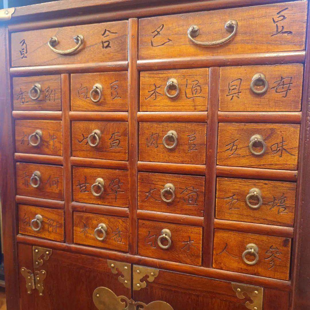 u*4様 アジアンスタイル　薬箪笥　木製収納家具　アンティーク