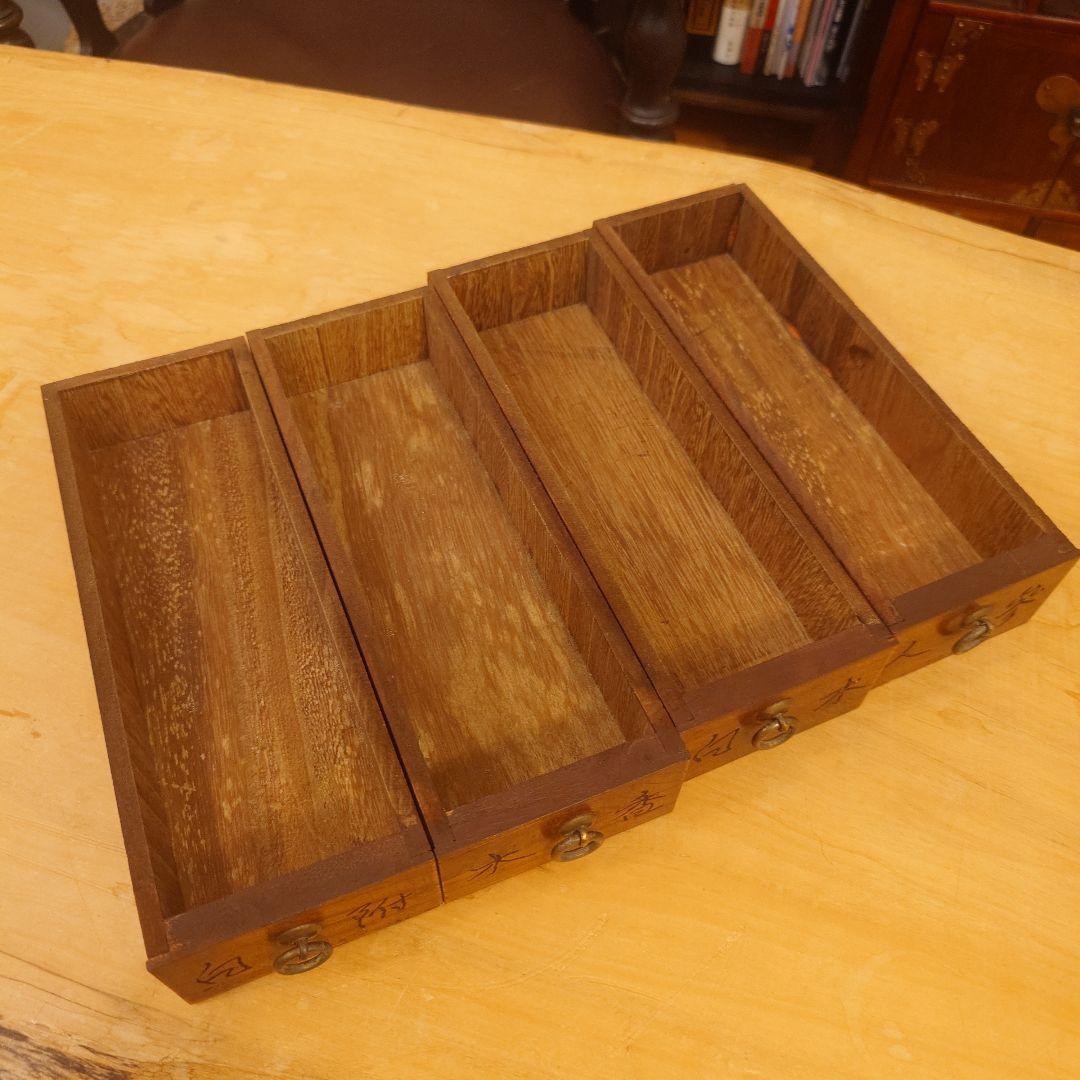 u*4様 アジアンスタイル　薬箪笥　木製収納家具　アンティーク