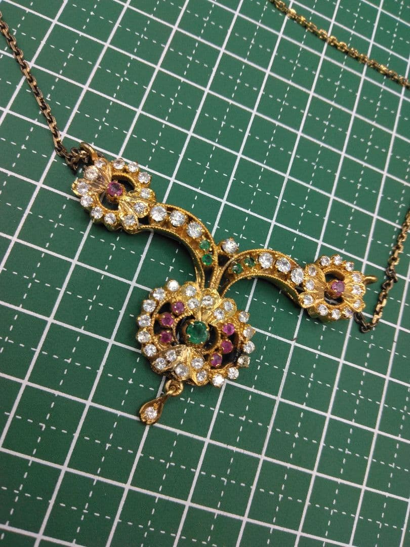 【伝統工芸】インド ダイヤ エメラルド ルビー ゴールドネックレス