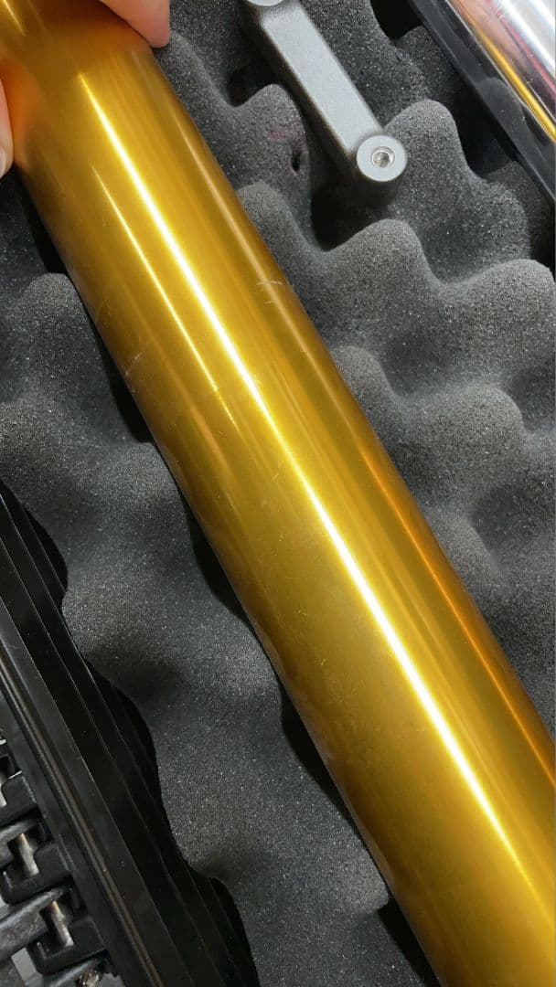 Z900RS SE純正フロントフォーク ボトム108mm