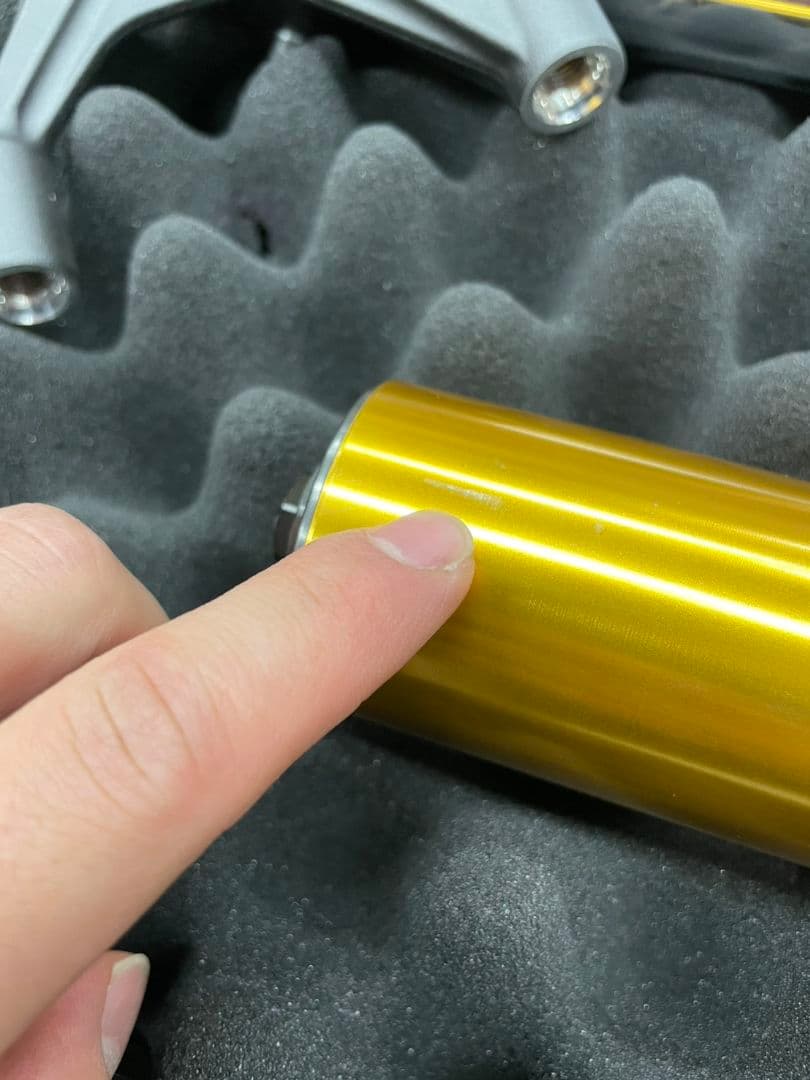 Z900RS SE純正フロントフォーク ボトム108mm