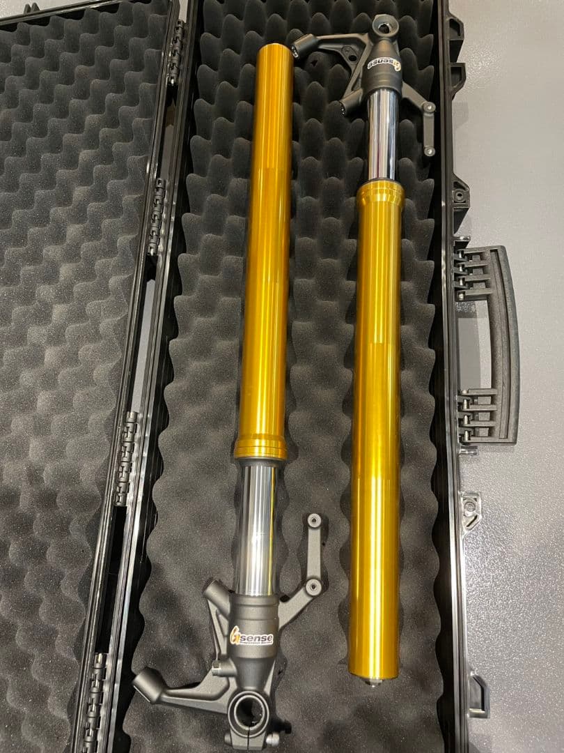 Z900RS SE純正フロントフォーク ボトム108mm