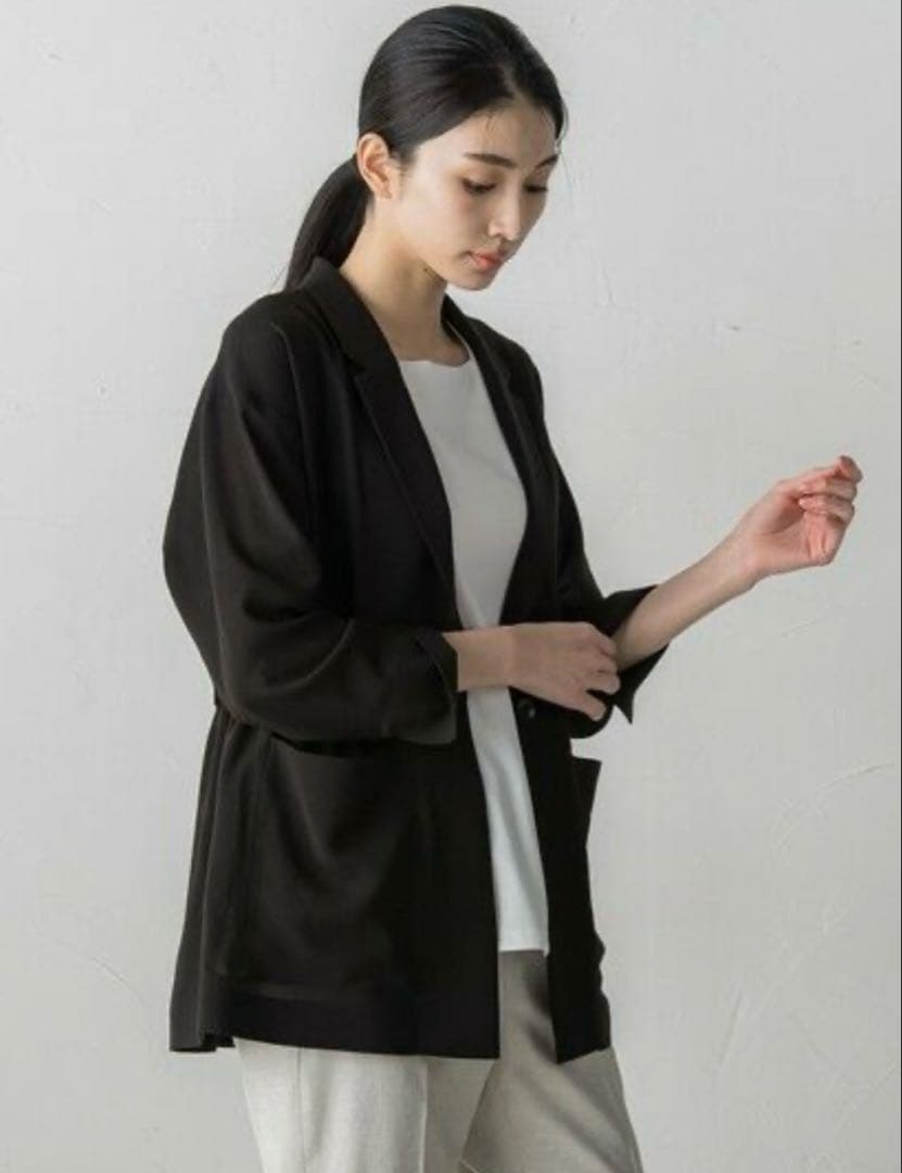 美品　ラエフ　大きいサイズ　46 17号　4Lストレッチラフブラックジャケット