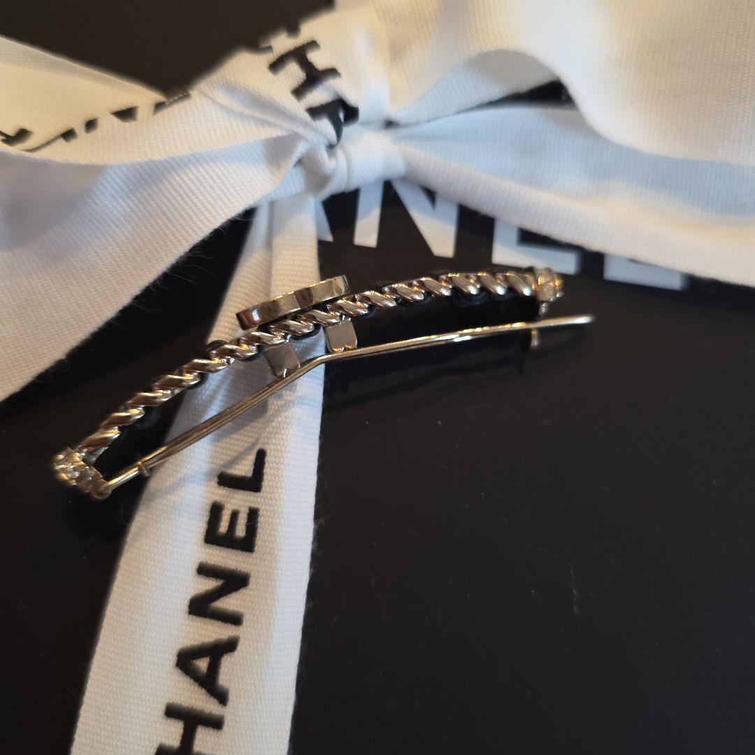 シャネルヘアピン