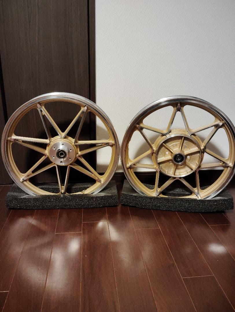 GS400セブンスターキャスト社外　ゴールド ホイール　GSX400E