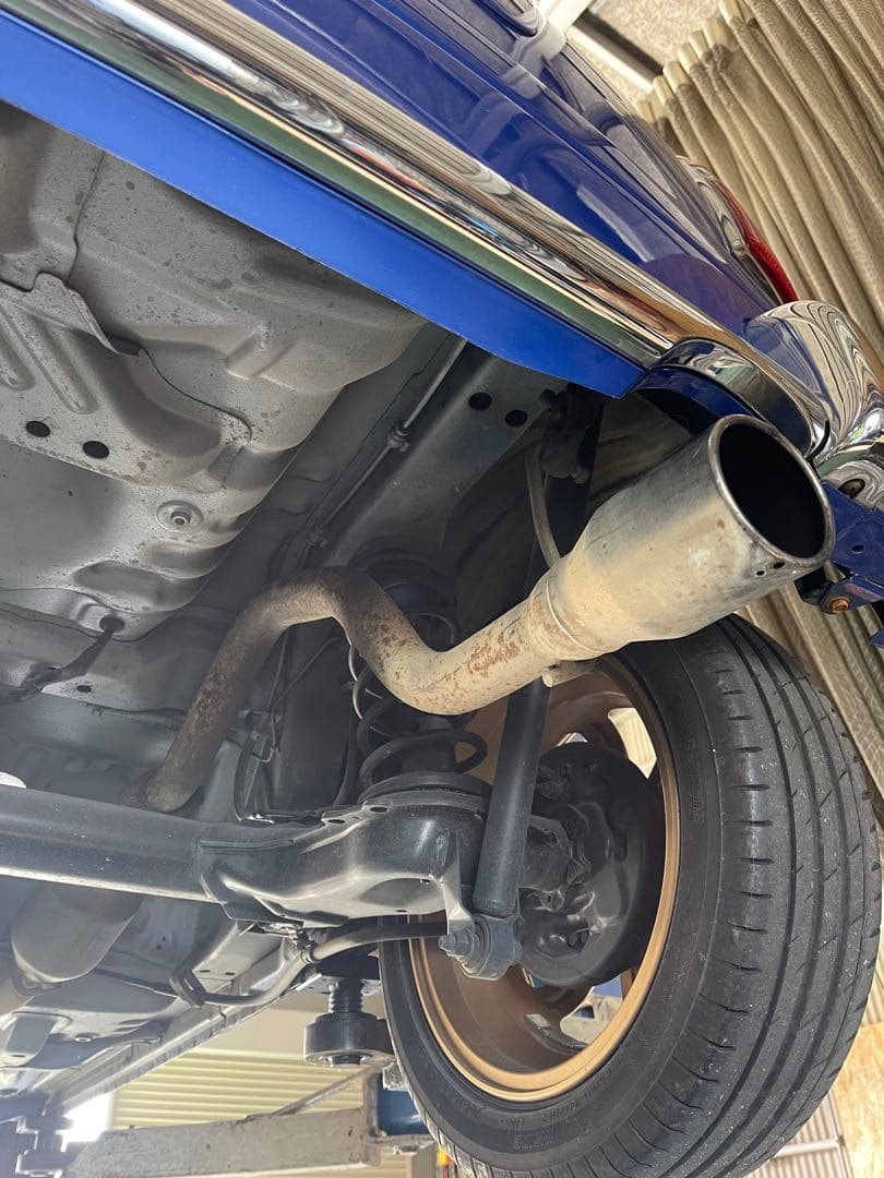 L700 ミラジーノ社外マフラー　D-sport？　引き取り限定