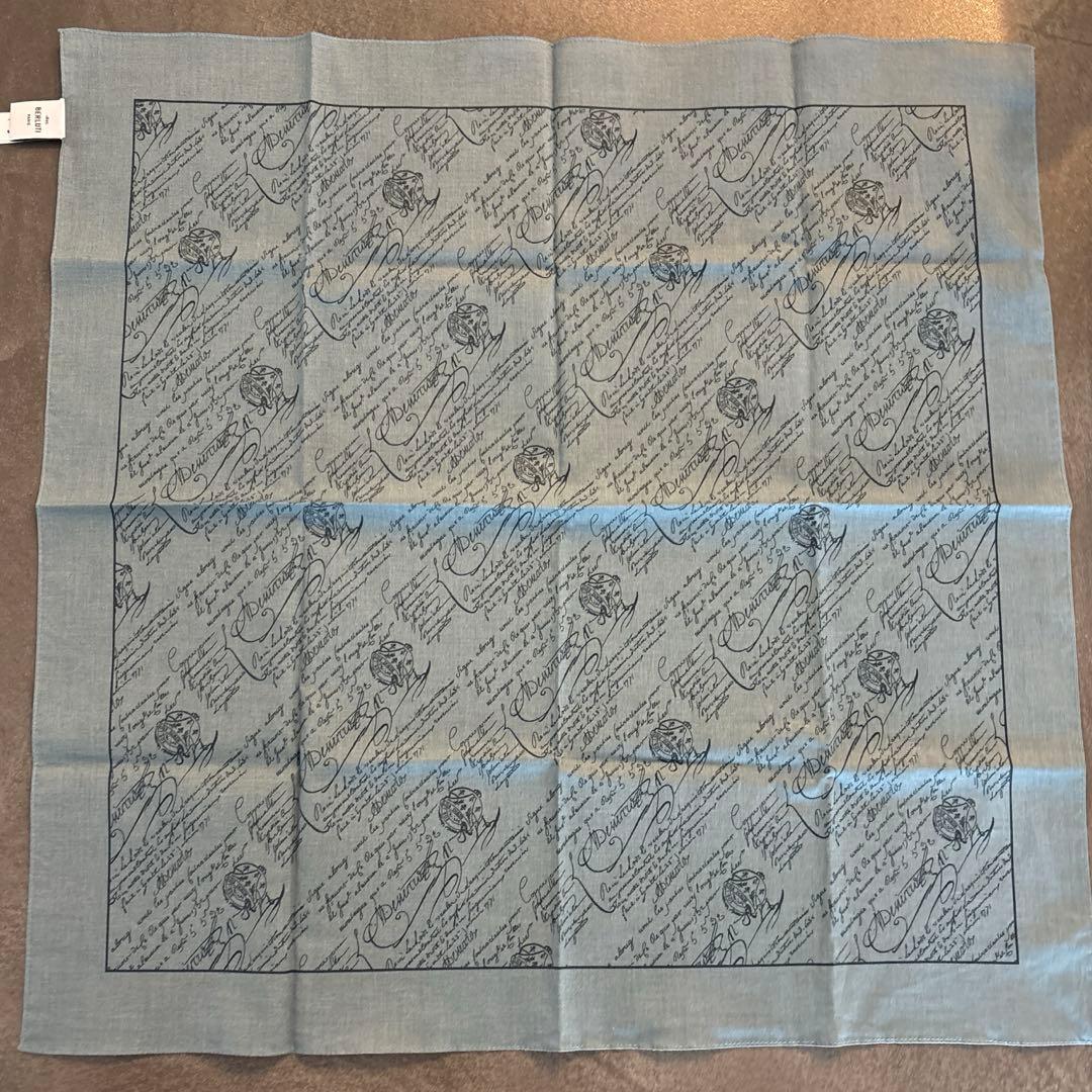 【新品未使用】BERLUTI ベルルッティ　ハンカチ　カリグラフィー　50cm