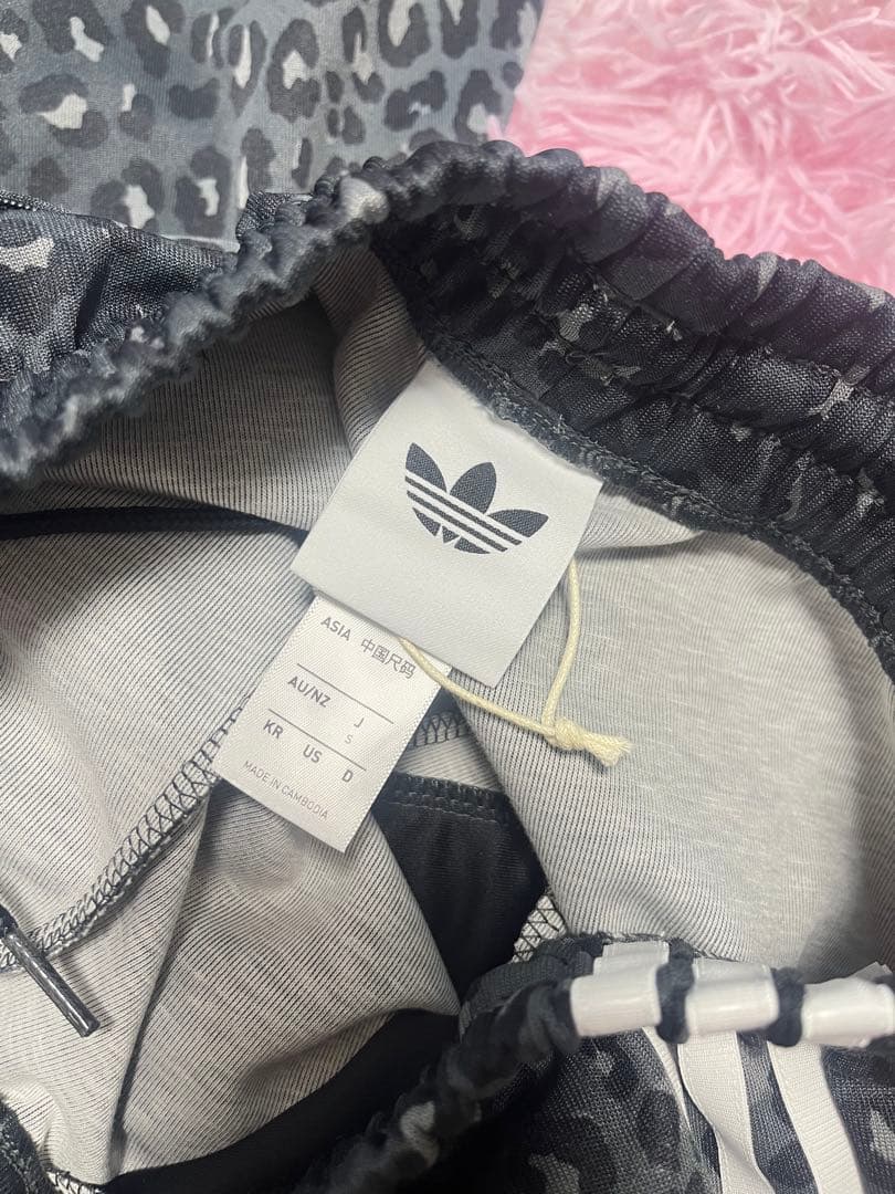 アディダスオリジナルス　セットアップ　ヒョウ柄 試着のみ