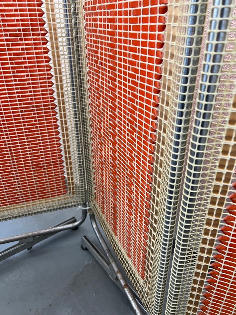 レトロモダン　4つ折りパーテーション 赤ベージュミッドセンチュリー