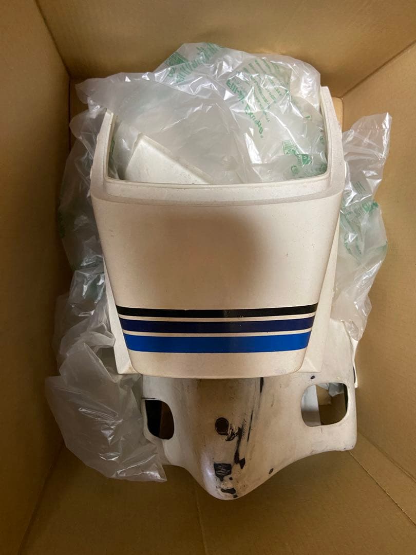 【希少】RZ250 純正テールカウルとアンダーカウル