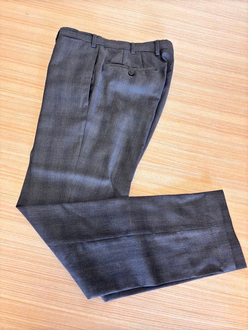 プラダ　グレースーツ　44R