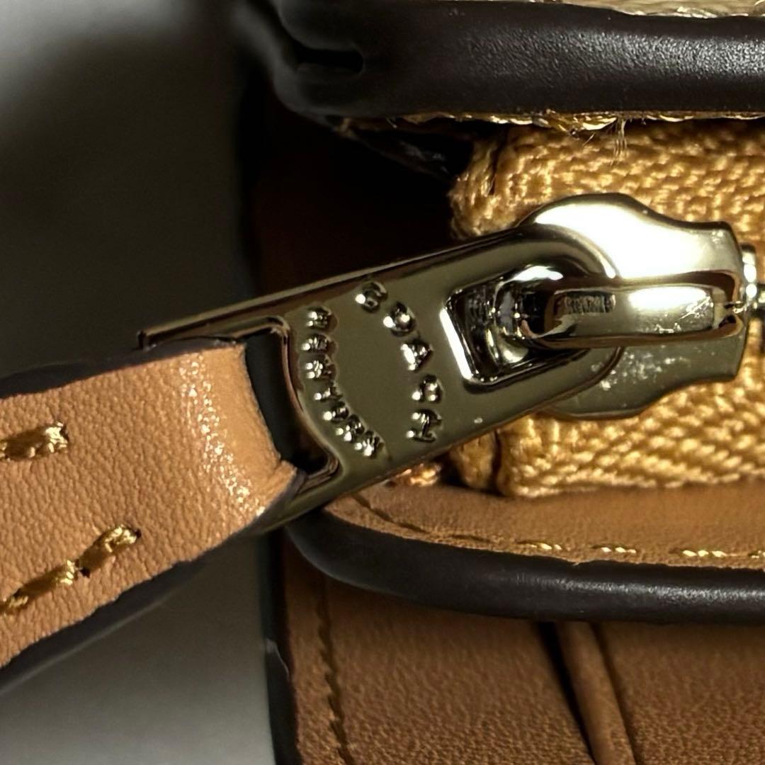 レア✨新品✨ COACH コーチ 二つ折り財布 シグネチャー ライトブラウン