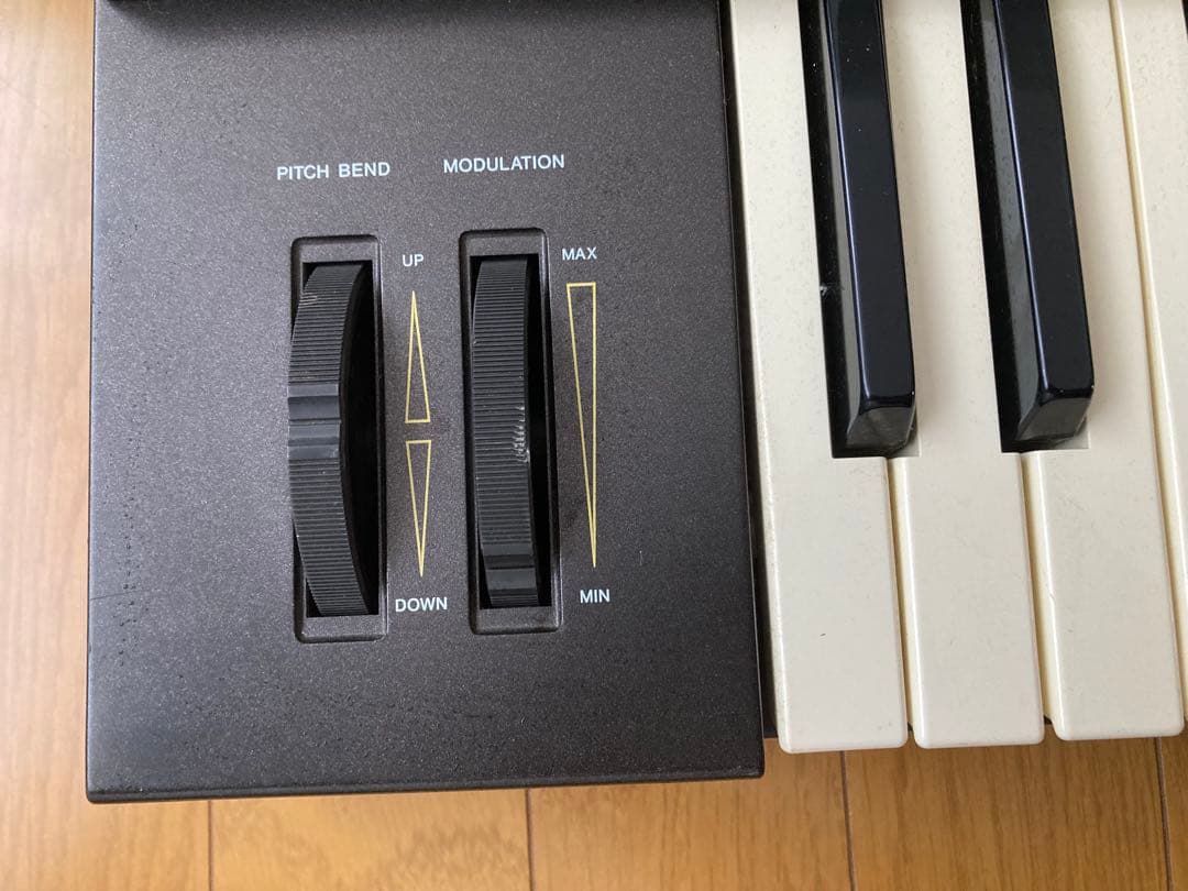 「修理必要」CASIO CZ-1 シンセサイザー