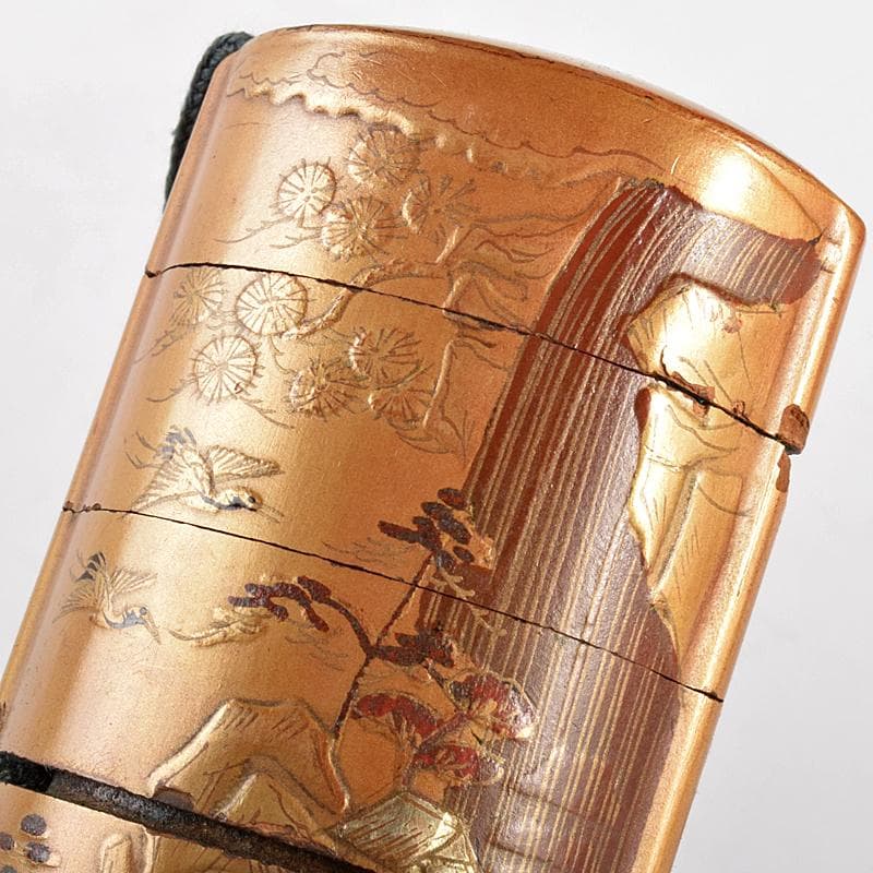 城時代提げ物　金蒔絵山水図　印籠　牛角製饅頭根付・瓢箪根付　U　R5051