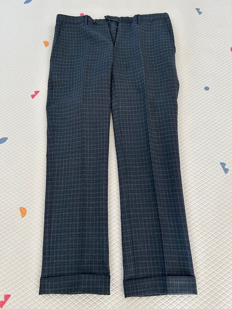 グレー系チェック柄 ビジネススーツ 2つボタン