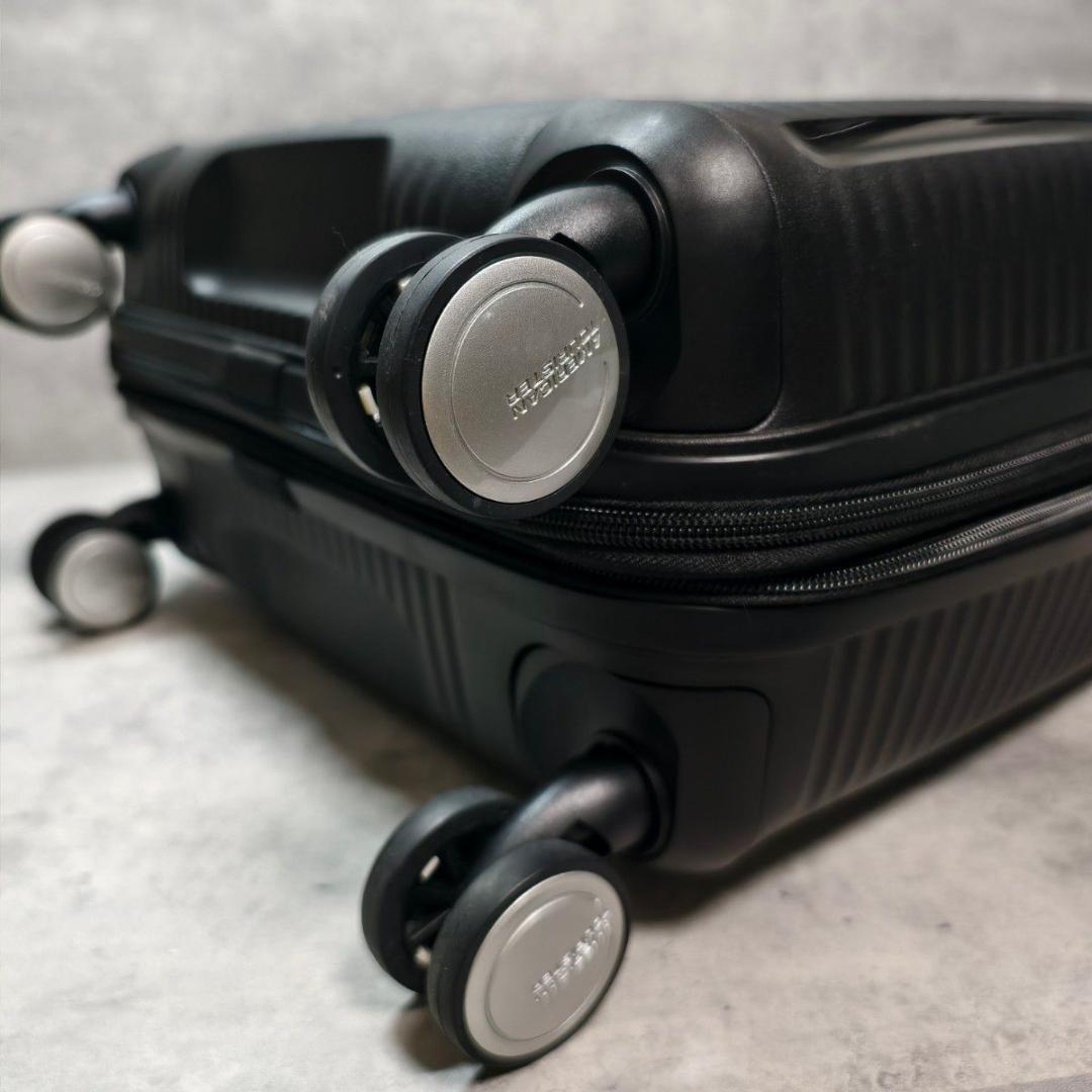 【極美品】アメリカンツーリスター サウンドボックス スピナー キャリーケース S
