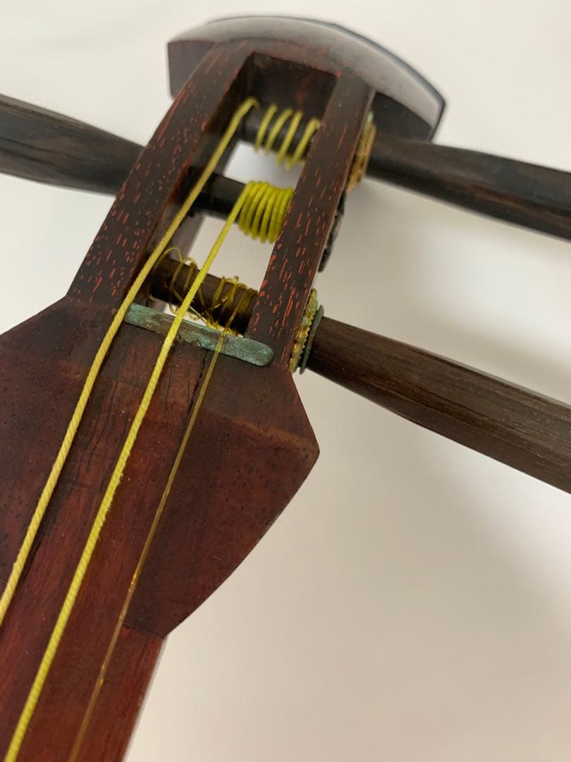 明治9年 細棹 地唄　三味線　ハードケース 撥 駒付き