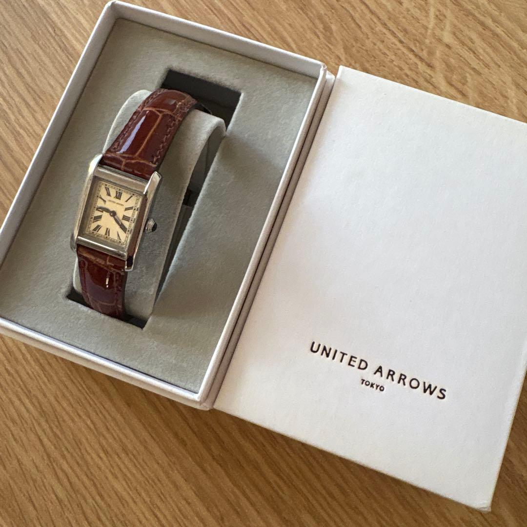 ★UNITED ARROWS★【美品】スクエア腕時計　電池交換済み
