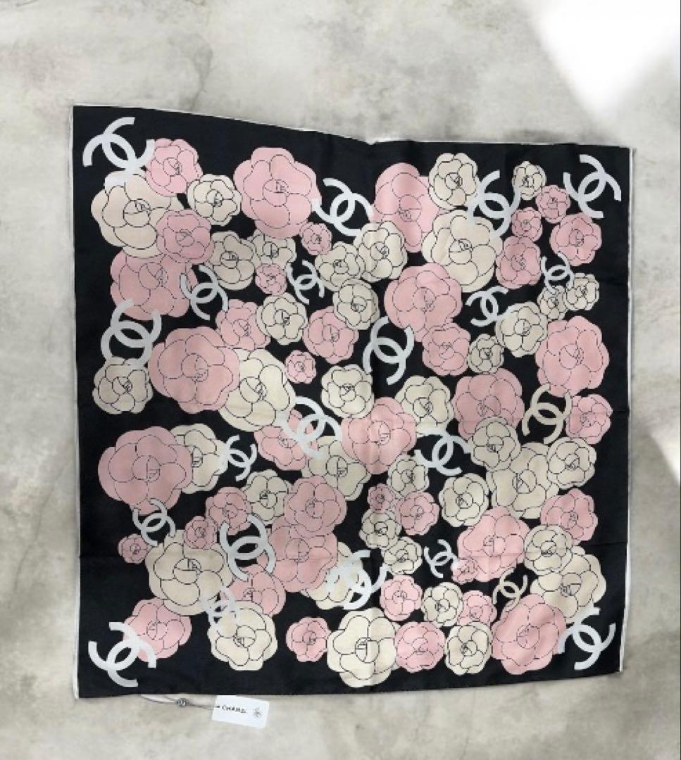 CHANEL スカーフ　シルク
