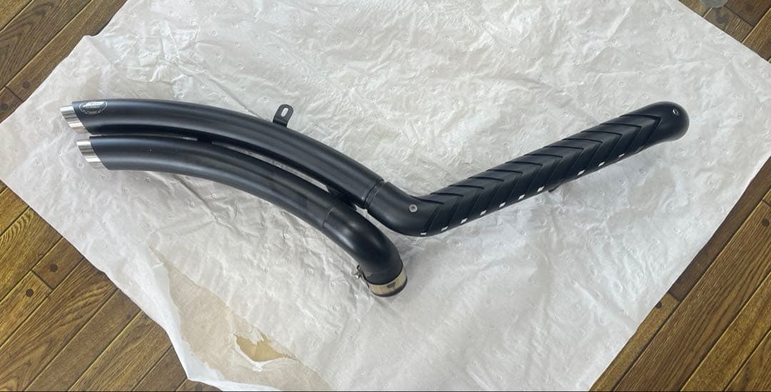 レブル250 (8Bk-MC49)GemClassic V4マフラー