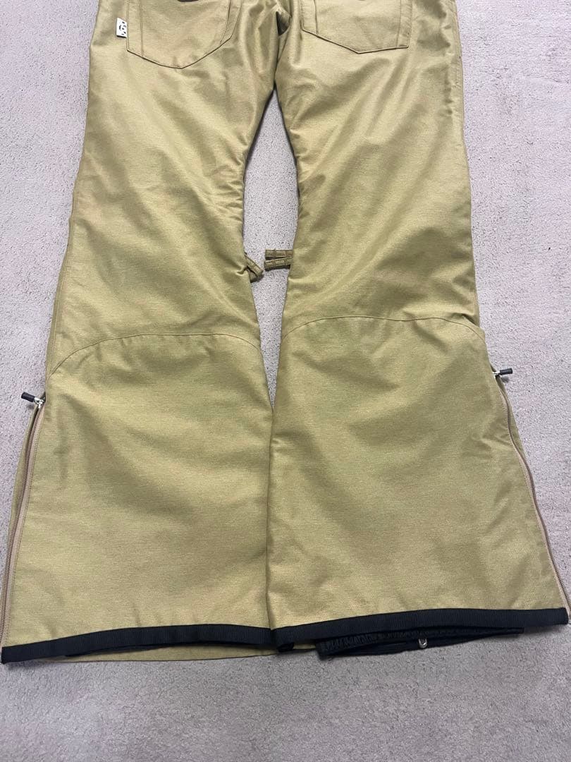 スノボ　ウェア　ロキシー　ジャケット　パンツ　エスケープ　上下セット　アニマル