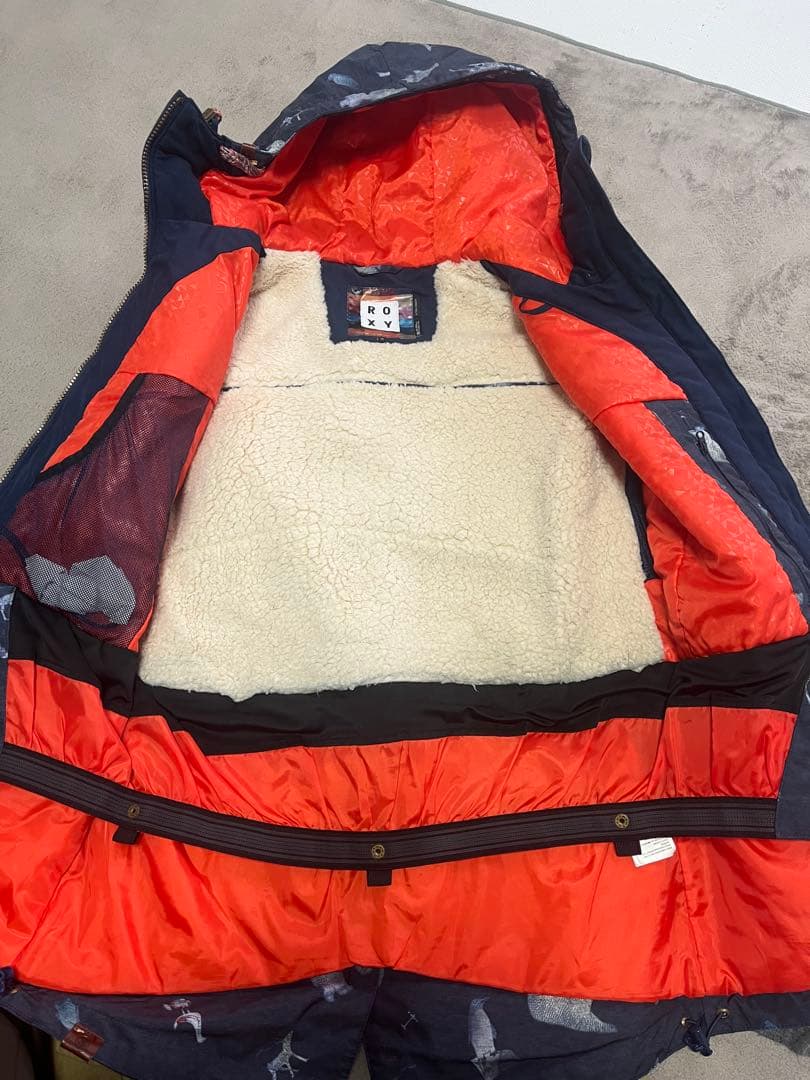 スノボ　ウェア　ロキシー　ジャケット　パンツ　エスケープ　上下セット　アニマル