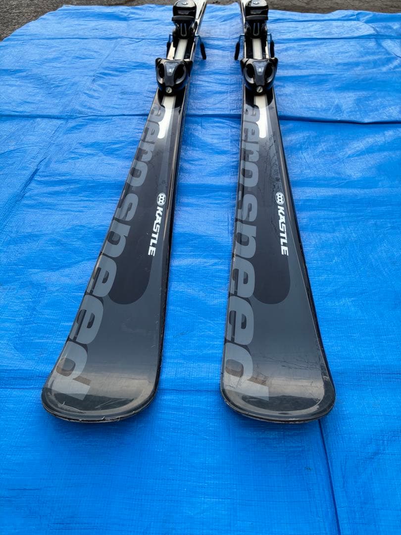 KASTLEスキー板、DOLOMITEブーツ、KIZAKIストックのセット