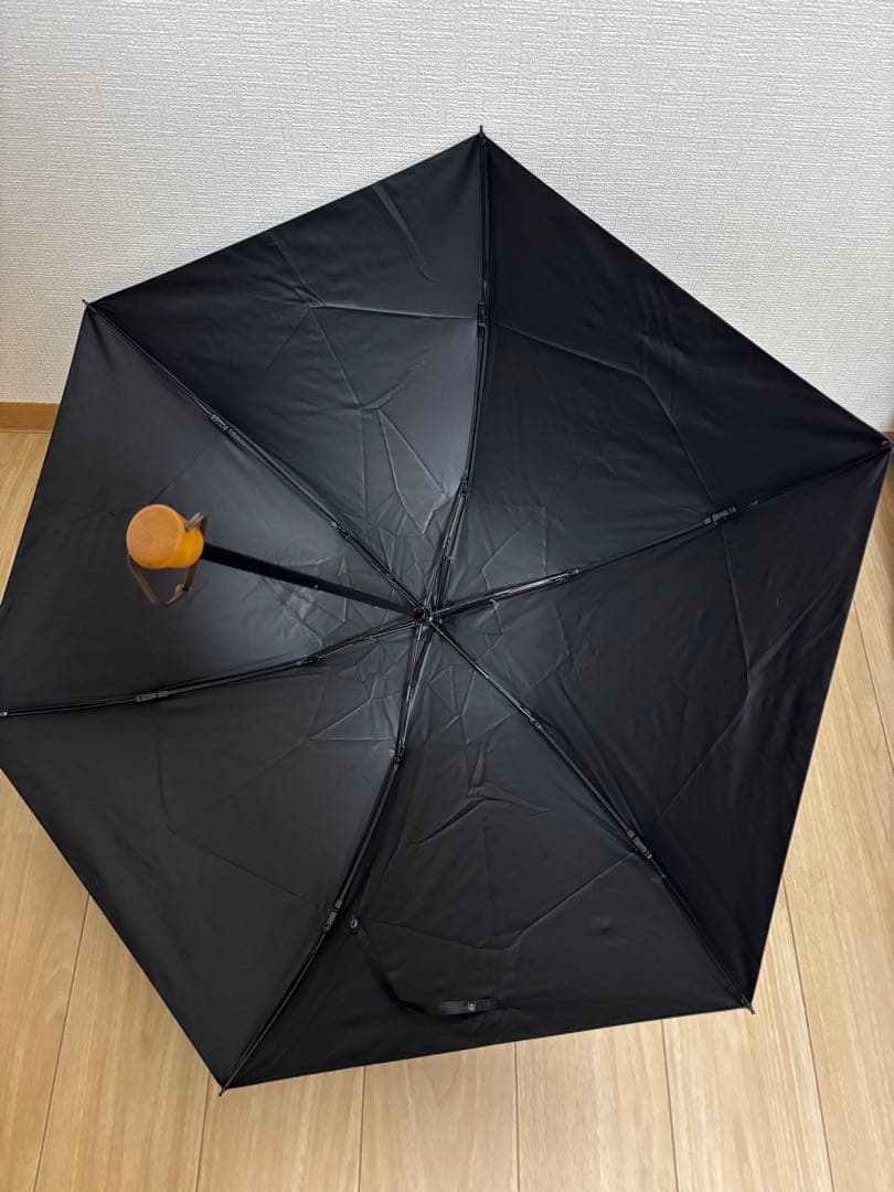 【ほぼ新品】SUN BARRIER 100 三段折り　折りたたみ日傘 ブラック
