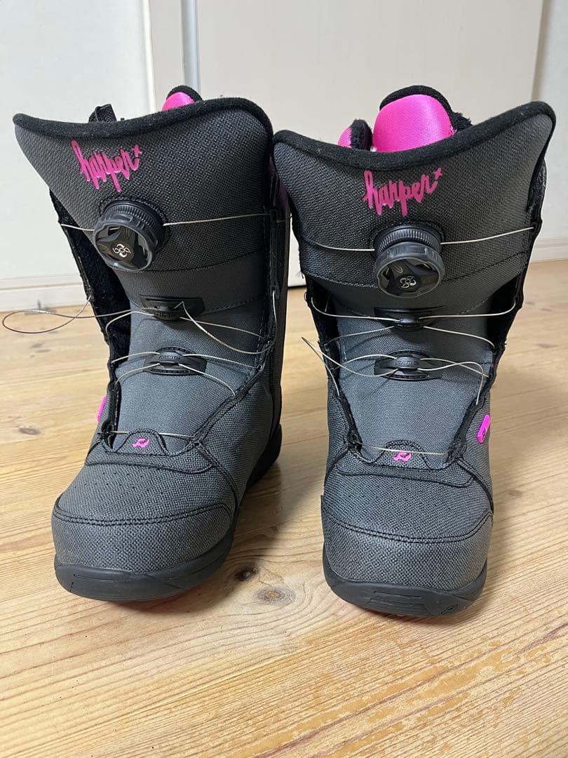 RIDE 女性用スノーボードブーツ グレー/ピンク