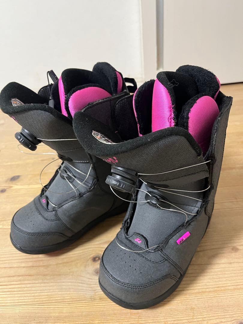RIDE 女性用スノーボードブーツ グレー/ピンク