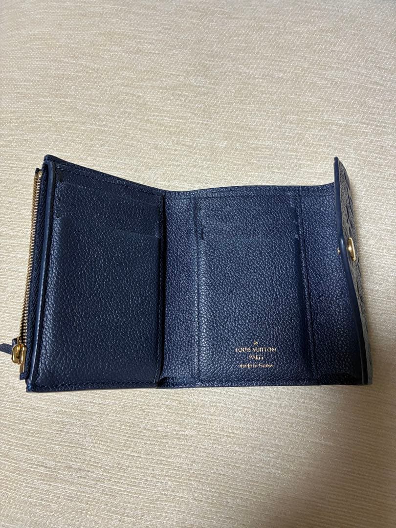 LOUIS VUITTON ポルトフォイユ ヴィクトリーヌ　ネイビー