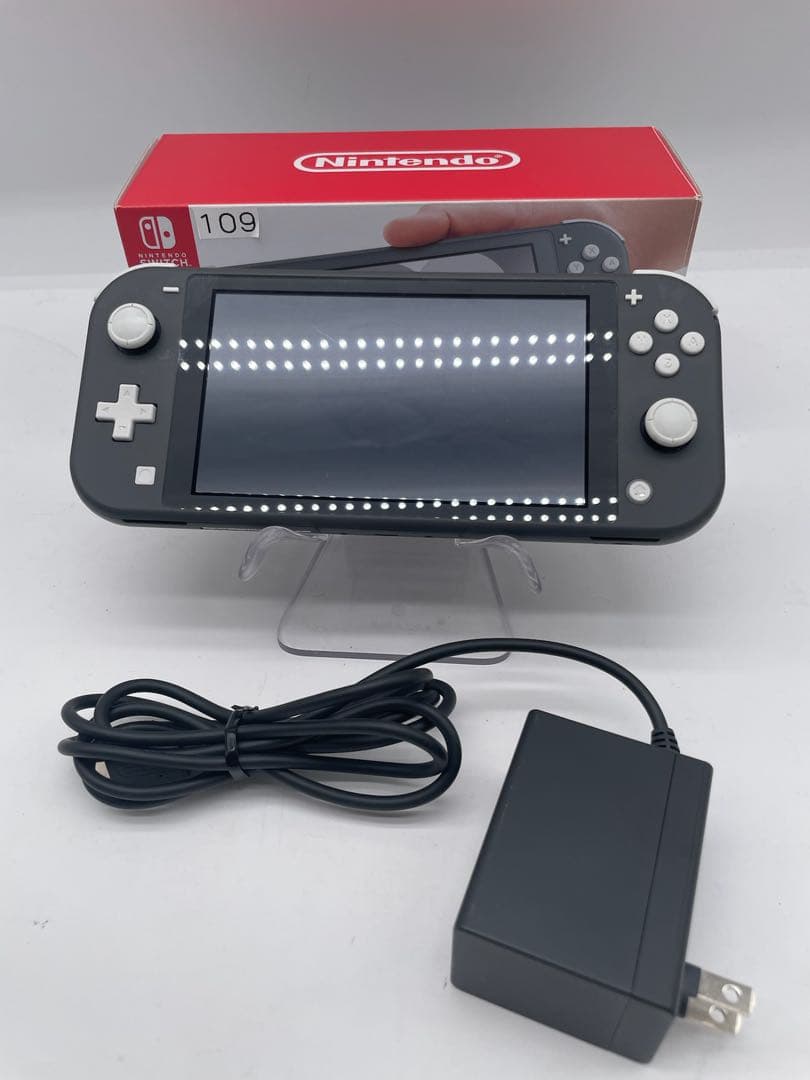 任天堂　Switchライト　本体　109