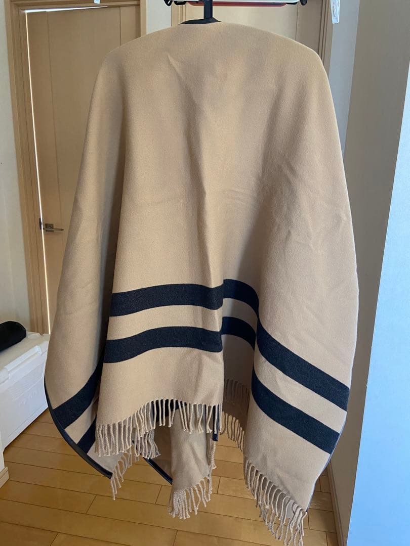 モンクレールポンチョ/ケープ