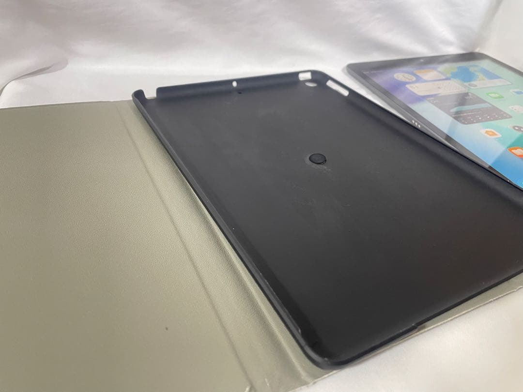 98％ iPad 第9世代　アイパッド　A2602 64GB