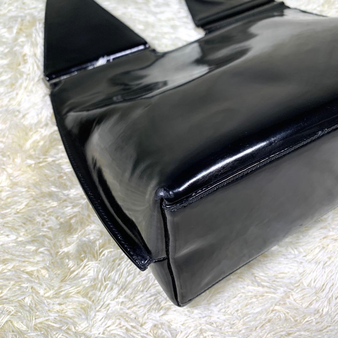 稀少 グッチ トムフォード期 90's エナメル ワンショルダーバッグ ブラック