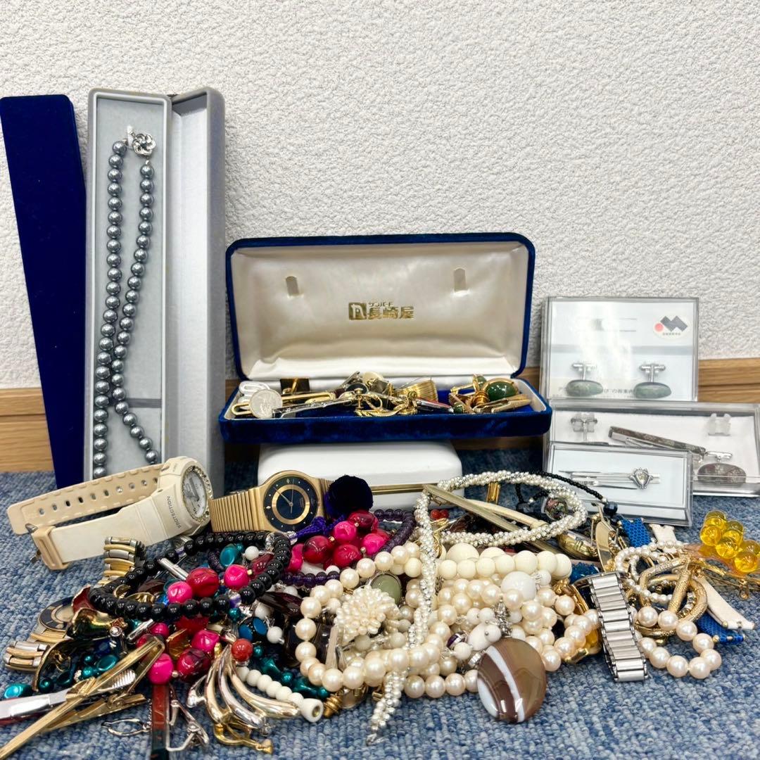 遺品整理 アクセサリー 時計 まとめ ブローチ タイピン 刻印未検品 1264