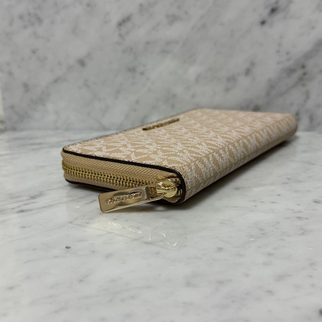 新品 未使用 MICHEAL KORS マイケルコース 長財布 ジップ ベージュ